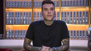 fedez maglia nera